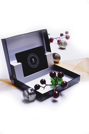 GIFT CARD BOX